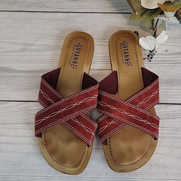 Shyanne slide sandal flats in country red Women's Size 8 - Picture 2 of 8